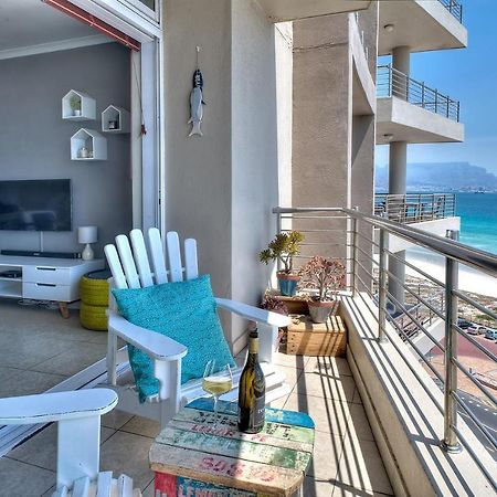Portico 802 Apartment Bloubergstrand Bagian luar foto